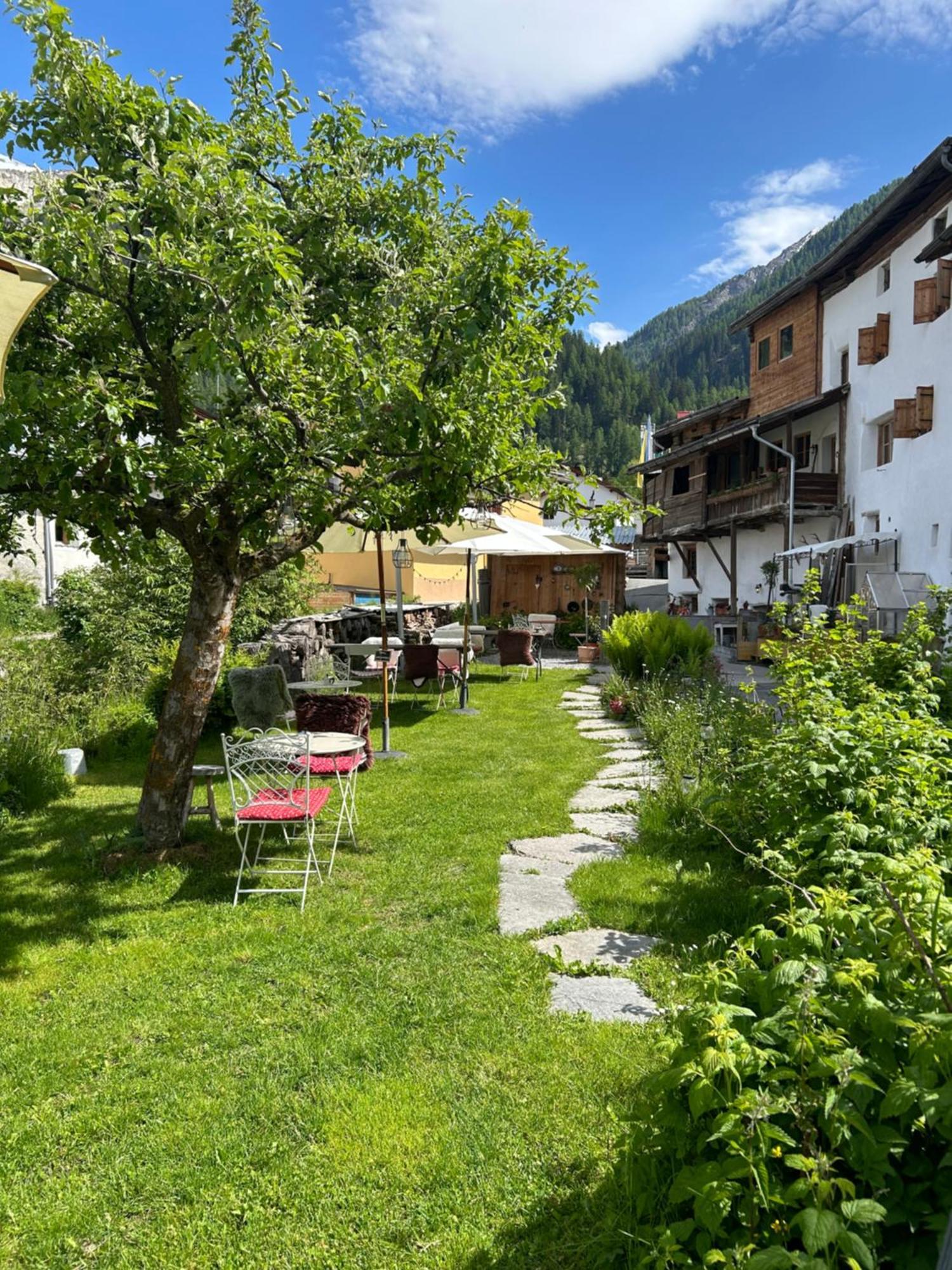 Chasa Jaro Bed & Breakfast Santa Maria Val Müstair Exterior photo
